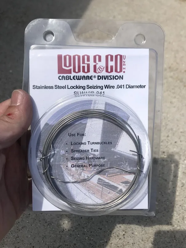 Mousing wire